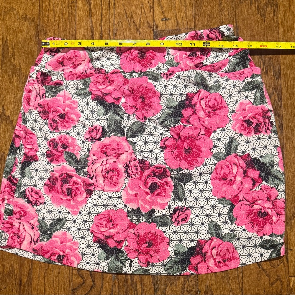TAIL Women's Abby Garden Printed Pull-On Skort Small - Picture 8 of 10